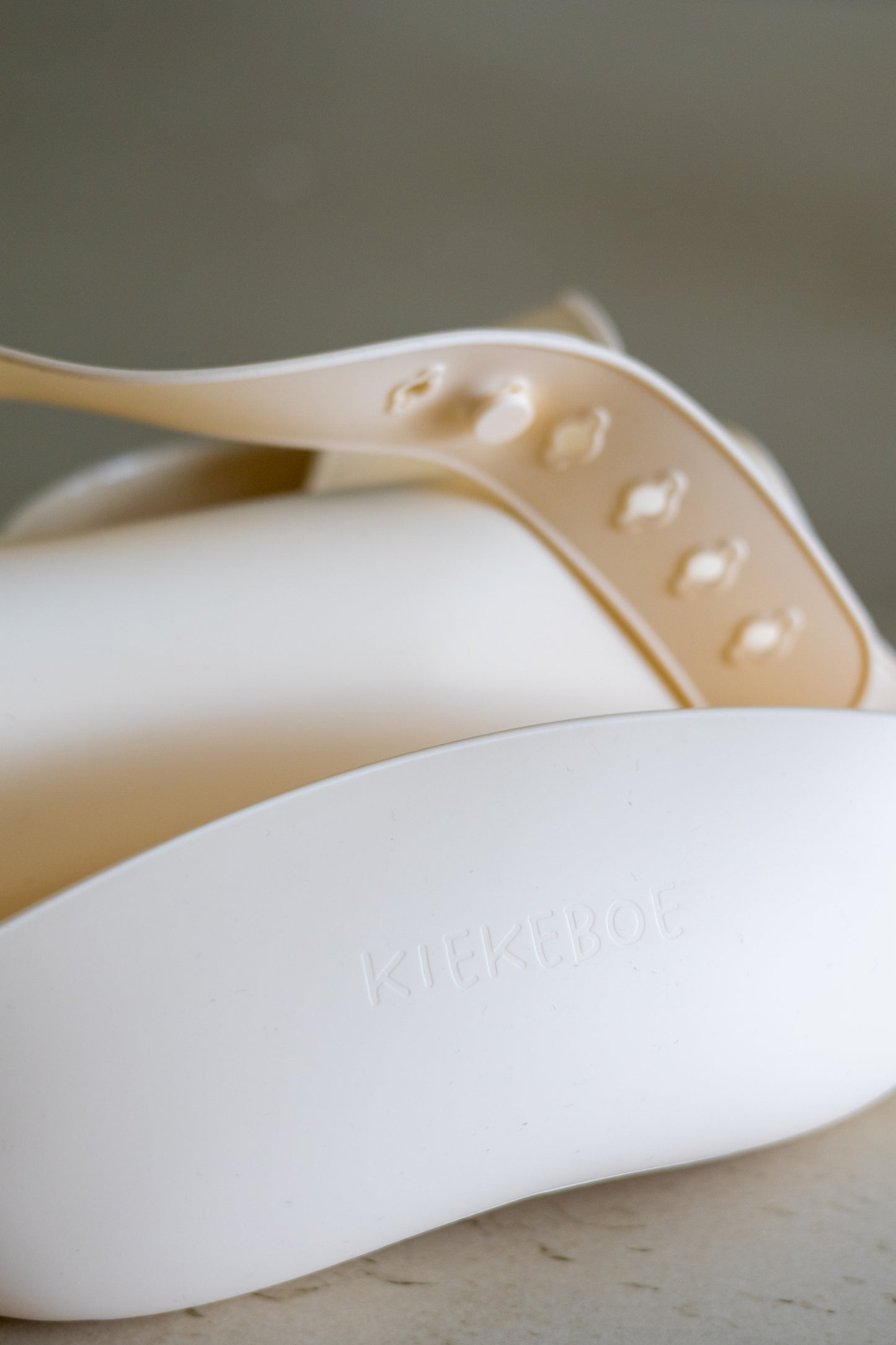 Kiekeboe® Siliconen Slabbetje met Opvangbakje