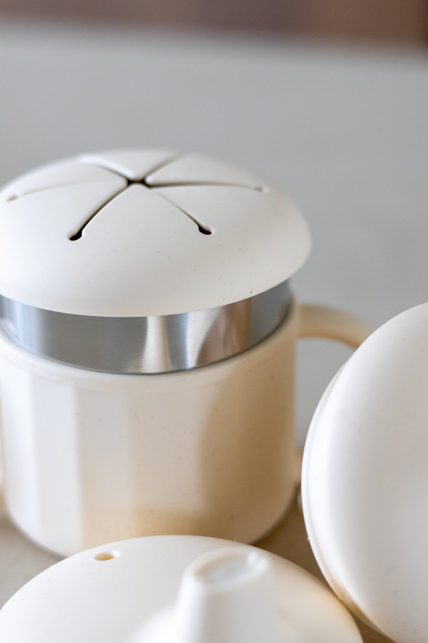 Kiekeboe® 3-in-1 Drinkbeker met Tuit-, Rietje- en Snackdeksel